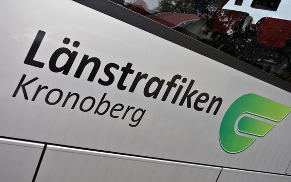 Länstrafiken Kronoberg ansluter sig till dem som bjussar bilister på fria kollektivresor. Foto: Ulo Maasing.