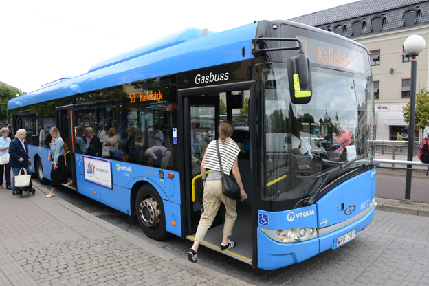Fem procent dyrare varje år blir det att ta bussen i Västra Götaland. Foto: Ulo Maasing.