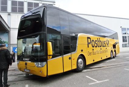 tyska expressbussjätten Postbus och bjuder Brian Souters Polski Bus tuff konkurrens.