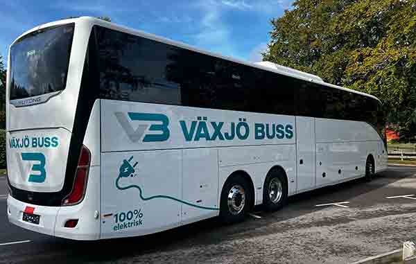 Svensk premiär för eldrivna turistbussar